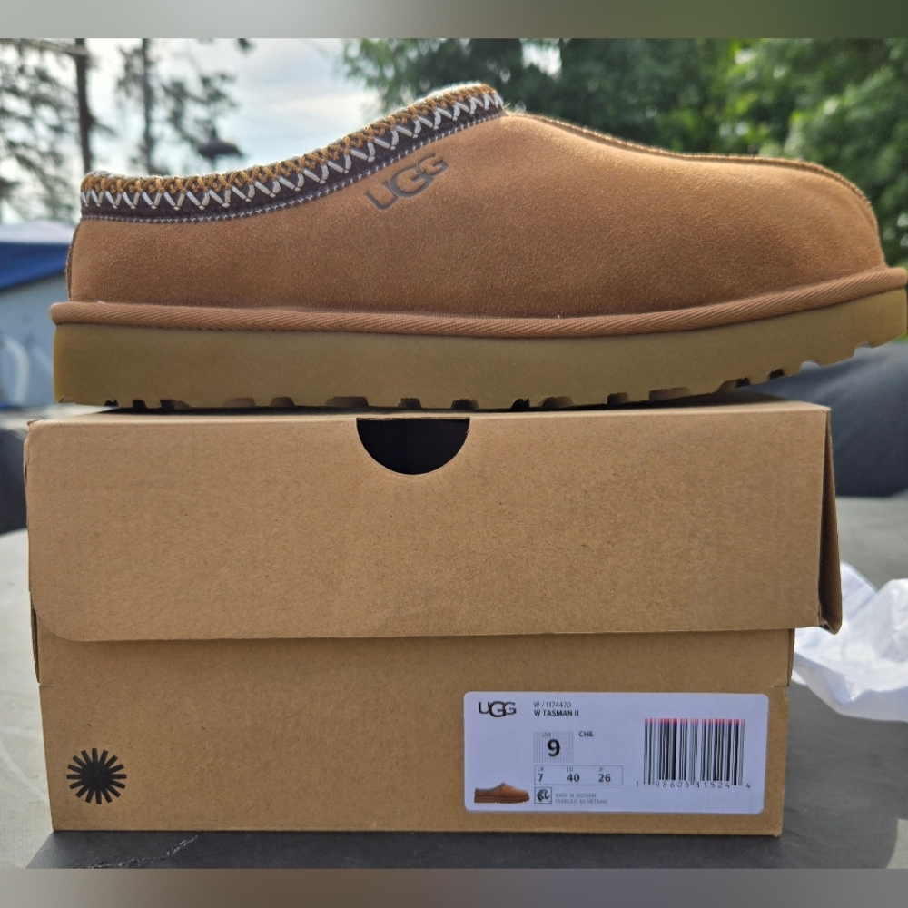 UGG K TASMAN II Size 5/9 New